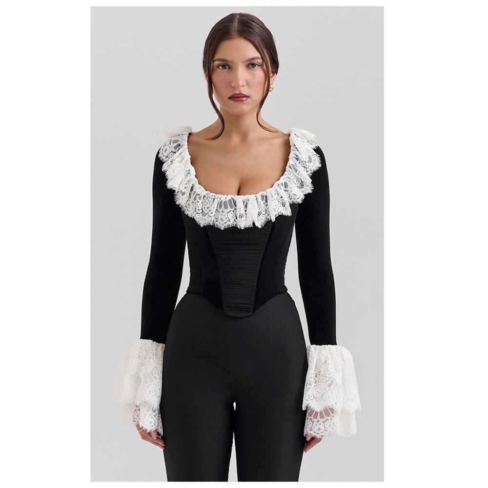 NEW HOUSE OF CB Jacinda Black Velvet Lace Trimmed Corset Top Size Medium